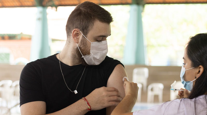 Campanha de vacinação contra a Covid-19 terá 40 pontos em Manaus nesta segunda-feira, 27