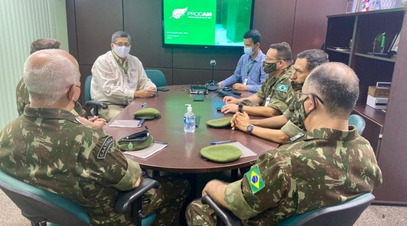 Presidente da Prodam recebe visita de generais e oficiais do Departamento de Ciência e Tecnologia do Exército