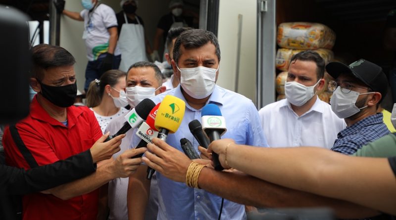 Peixe no Prato Solidário: Wilson Lima participa da entrega de três toneladas de pescado em Rio Preto da Eva