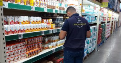 Procon-AM apreende mais de 170 Kg de produtos em supermercado na zona sul de Manaus