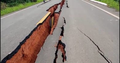 Pista cede mais uma vez e interdita BR-319