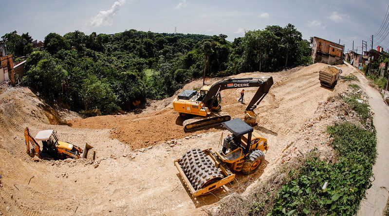 Prefeitura avança em obras de contenção de erosões em Manaus