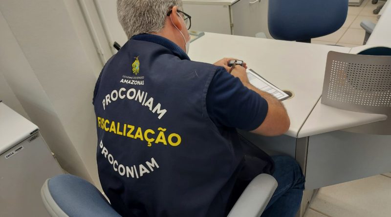 Procon-AM autua agências bancárias em Rio Preto da Eva