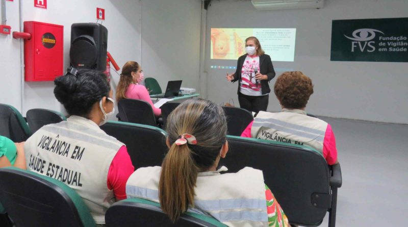 Palestra sobre importância do autoexame das mamas encerra programação do Outubro Rosa na FVS-RCP