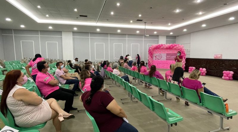 Policlínica Codajás encerra campanha do "Outubro Rosa" com ações extras de saúde para mulheres