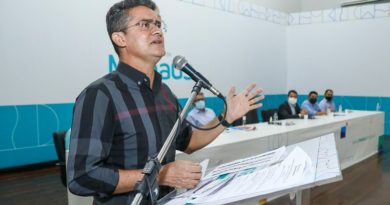 prefeito David Almeida recorreu à Justiça para barrar o reajuste na tarifa pleiteado pela concessionária Águas de Manaus
