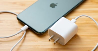 Justiça determina que Apple forneça gratuitamente carregador compatível com aparelho adquirido por consumidor