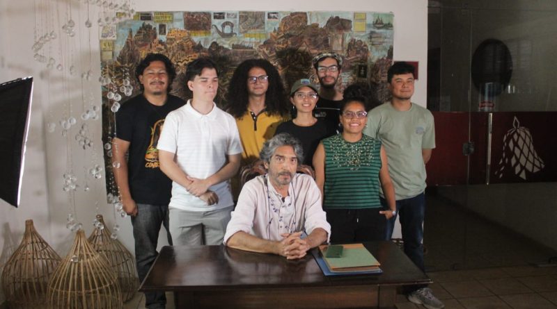 Documentário retrata a trajetória do artista Otoni Mesquita