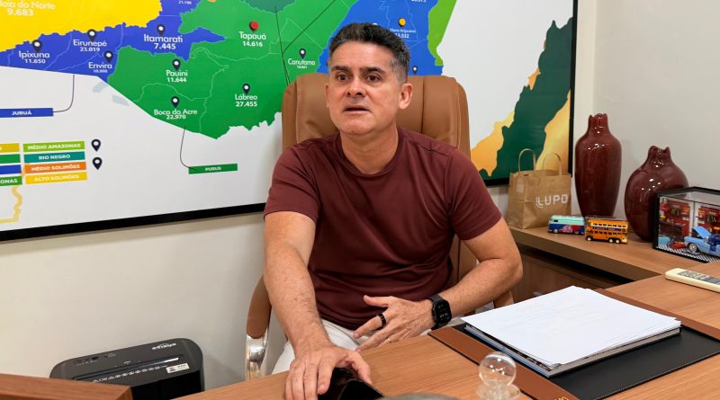David Almeida anuncia ação criminal contra Walter Cruz após acusações