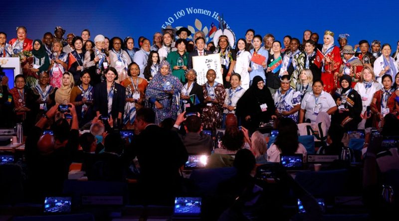 Roma, 16/10/2026 - A Organização das Nações Unidas para a Alimentação e a Agricultura (FAO) homenageou hoje 100 Mulheres Heroínas nos Sistemas Agroalimentares e no Desenvolvimento Rural , reconhecendo mulheres de todo o mundo cujo trabalho está fazendo a diferença nos sistemas agroalimentares e nas comunidades rurais. Pescadoras brasileiras recebem título de heróinas em premiação da FAO Foto: FAO/Divulgação